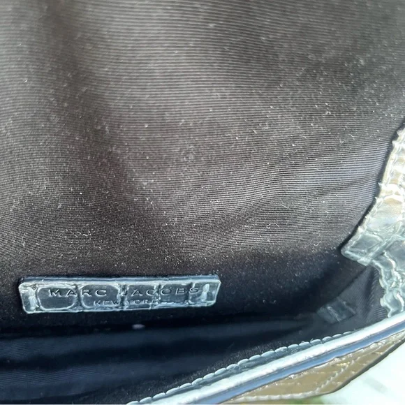Marc Jacobs Croc Embossed Mini Crossbody Bag In Silver. - Picture 8 of 12